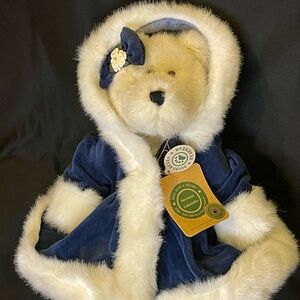 Boyds Bears - Alexis Berriman in Blue &  Cream coat - Rare w/tags